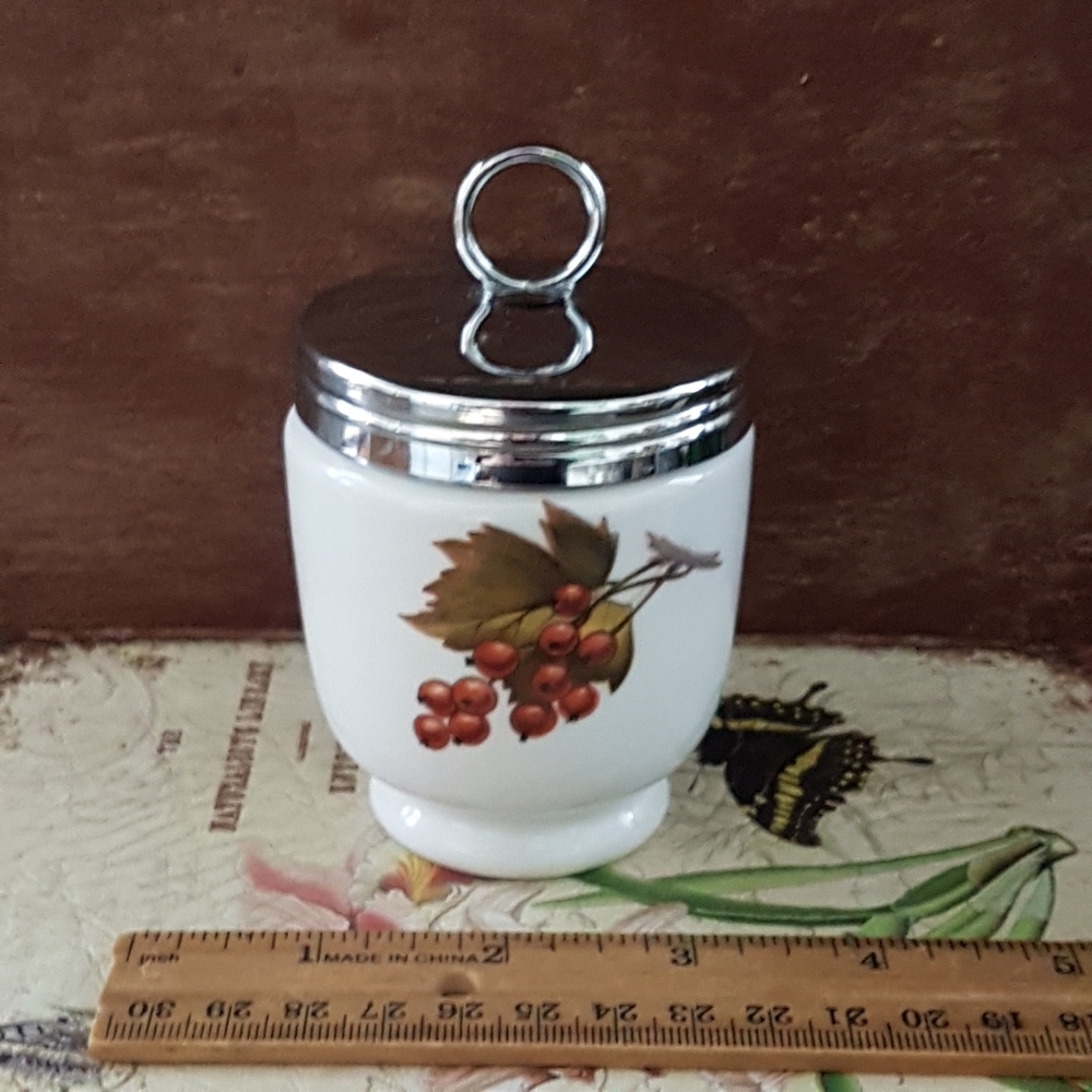 Royal Worcester Evesham Egg Coddler Vintage Ceramic Boiled Cooker Cup - Picture 2 of 10